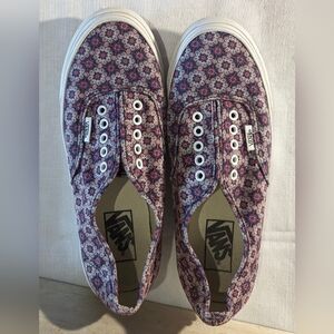 Unisex vans Slim Hot Geometric Coral pattern size men( 7 ) size womens ( 8.5)